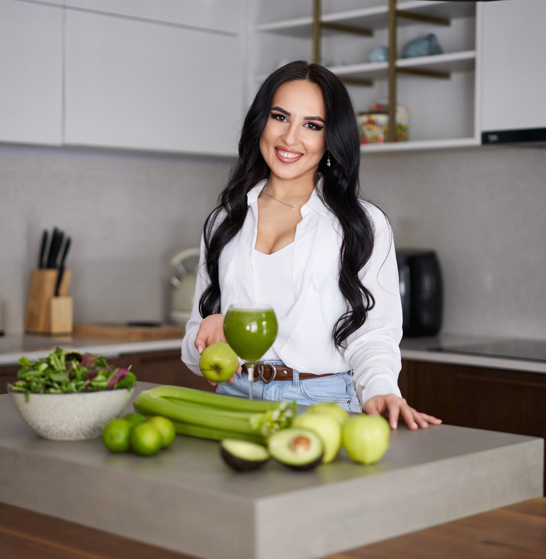 Portret Adela Mihai, Consultant Nutriție Generală
